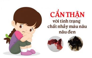 Ra chất nhầy màu nâu đen cảnh báo ung thư cổ tử cung!
