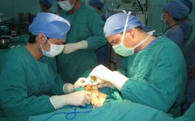 Tìm hiểu bác sĩ cắt bao quy đầu uy tín, chất lượng Hà Nội