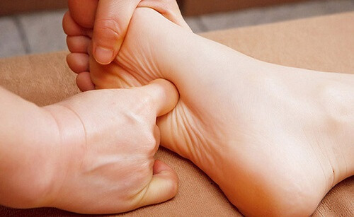 Bấm huyệt chữa yếu sinh lý