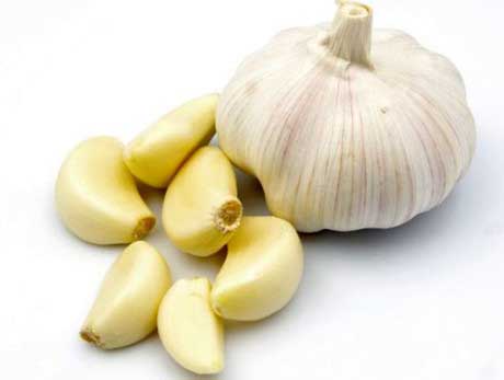 Chữa ngứa hậu môn bằng tỏi tươi
