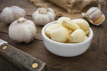 Chữa trĩ ngoại bằng tỏi
