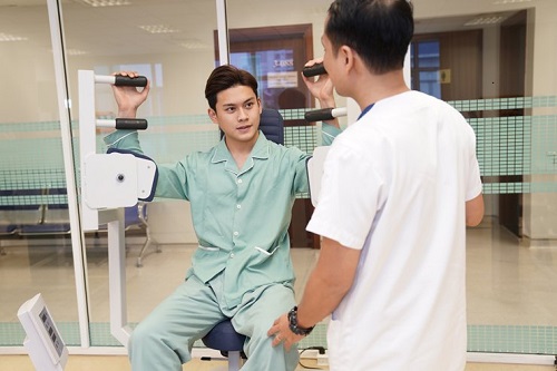 Điều trị phục hồi chức năng (Hình ảnh minh họa)