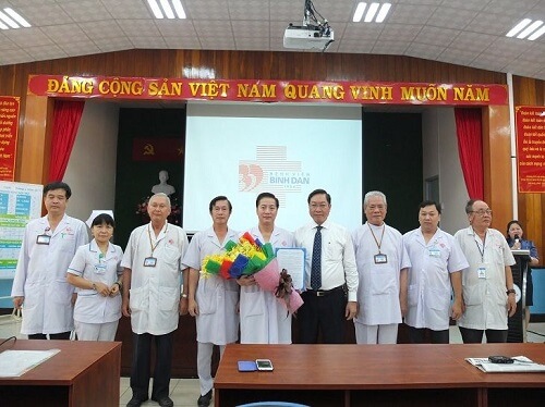 Đội ngũ bác sĩ tại bệnh viện Bình Dân