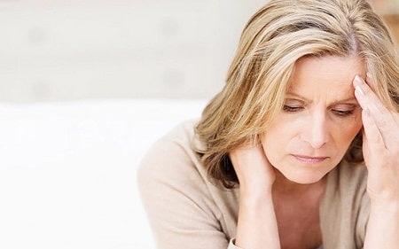 Nguyên nhân dẫn đến tình trạng rối loạn kinh nguyệt tiền mãn kinh là gì ?