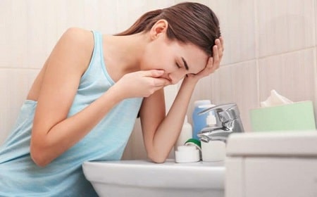 Sau uống thuốc phá thai cơ thể nữ giới có thể gặp tác dụng phụ nào ?