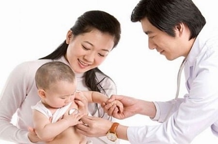 Lưu ý khi sử dụng thuốc bôi viêm bao quy đầu cho bé